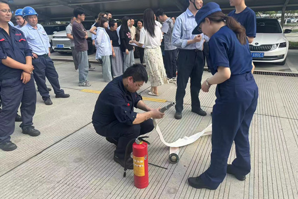 筑牢安全防線！奇億金屬開展全員安全消防實(shí)戰(zhàn)培訓(xùn) 圖3
